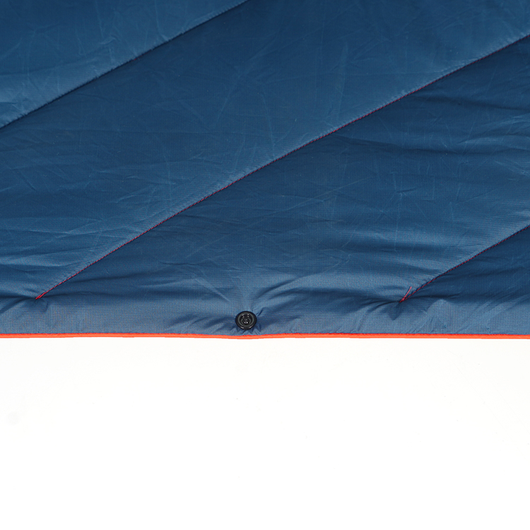 Waterproof Camping Puffy Blanket Synthetic Down Filling 